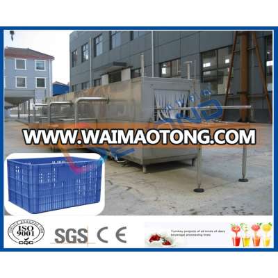 Steam plastic crate washer